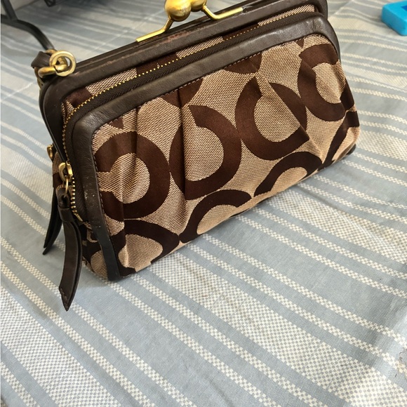 Sold - Picture 4 of 11